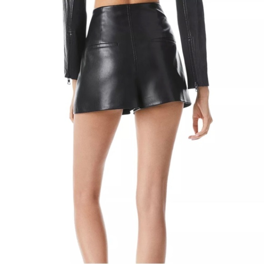 Alice + Olivia Steffie Vegan Leather Shorts Black Size 14 NWT - Picture 5 of 11